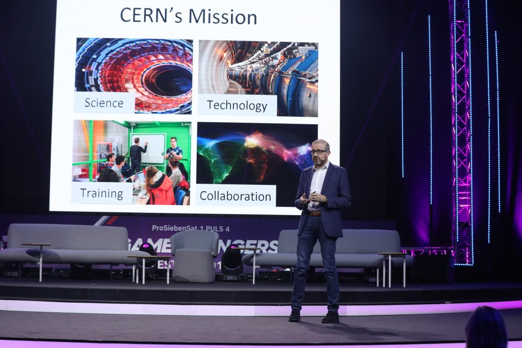 G. Anelli presents CERN’s Mission in front of the public